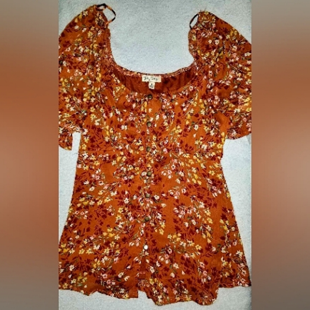 Floral Button Blouse
